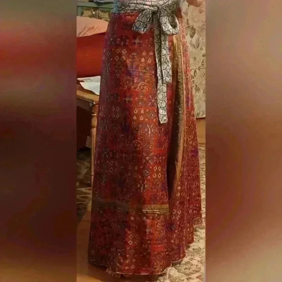 Reversible SILK OSFA Wrap Skirt - Picture 12 of 15